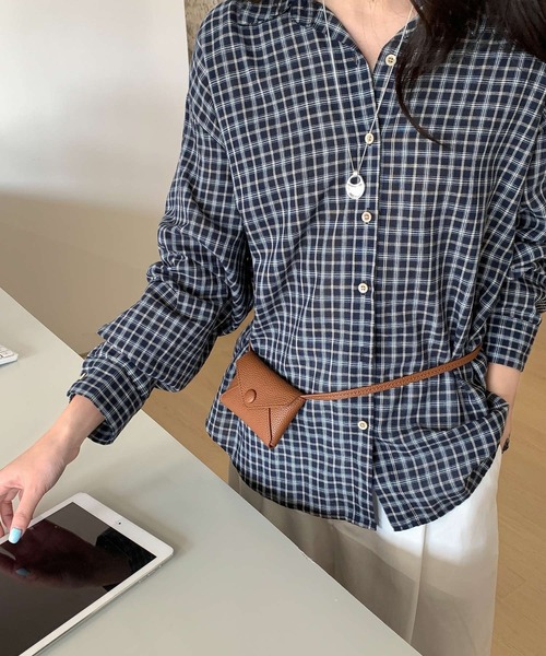 Chiina（チーナ）の「Chiina / 4Way ショルダーミニポーチ（ショルダーバッグ・レディース・ブラウン/ライトブルー/レッド/キャメル/ベージュ/ホワイト/ブラック・FREE）」の19枚目の写真