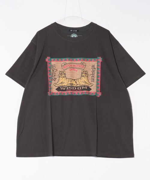 チャイハネ(チャイハネ)の「【チャイハネ】マッチ香プリントTシャツXL(Tシャツ/カットソー・メンズ・ブラック/グリーン/ライトベージュ/ネイビー/オレンジ/レッド/ホワイト・XL)」の3枚目の写真