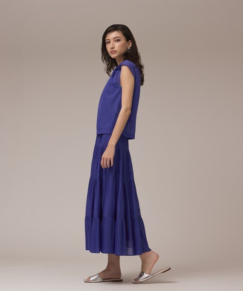 GRACE CONTINENTAL（グレースコンチネンタル）の「オーガンドレープトップ（シャツ/ブラウス・レディース・ベージュ/ブラック/ブルー・36/38）」の4枚目の写真