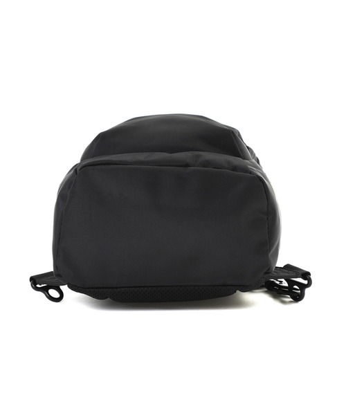 Manhattan Portage（マンハッタンポーテージ）の「LITTLE ITALY CROSSBODY BAG 420D WATERPROOF（ボディバッグ/ウエストポーチ・メンズ・ブラック/ブルー・SMALL）」の8枚目の写真