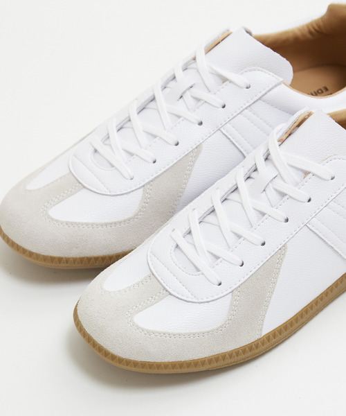 MEN'S MELROSE(メンズメルローズ)の「42500 GERMAN TRAINER / ジャーマントレーナー | レザースニーカー(スニーカー・メンズ・ホワイト/ブラック・40/42/41)」の9枚目の写真