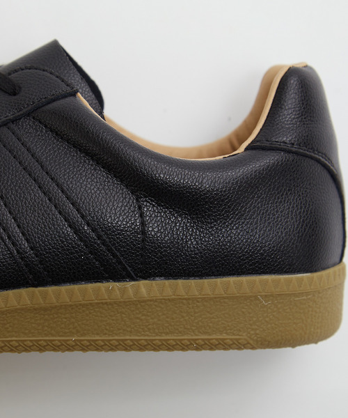 MEN'S MELROSE(メンズメルローズ)の「42500 GERMAN TRAINER / ジャーマントレーナー | レザースニーカー(スニーカー・メンズ・ホワイト/ブラック・40/42/41)」の14枚目の写真