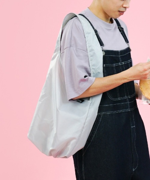 hellolulu(ハロルル)の「Hellolulu(ハロルル)Ovi パッカブルマーケットバッグ(エコバッグ/サブバッグ・レディース・カーキ/ブラック/パープル/ライトグレー/キャメル・ONE SIZE/ONESIZE)」の7枚目の写真