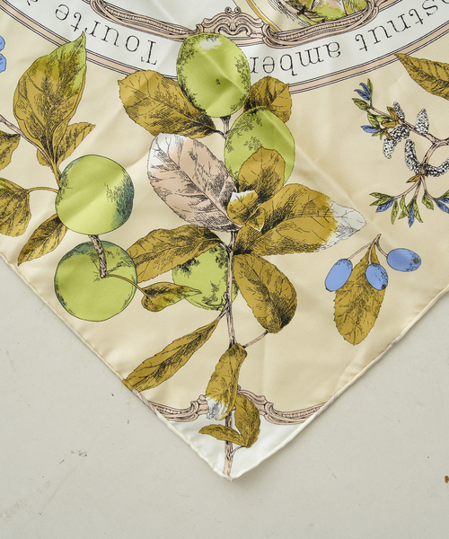 manipuri（マニプリ）の「【manipuri/マニプリ】アンティークレシピ スカーフ 65×65（バンダナ/スカーフ・レディース・グリーン/ブルー・フリー）」の13枚目の写真