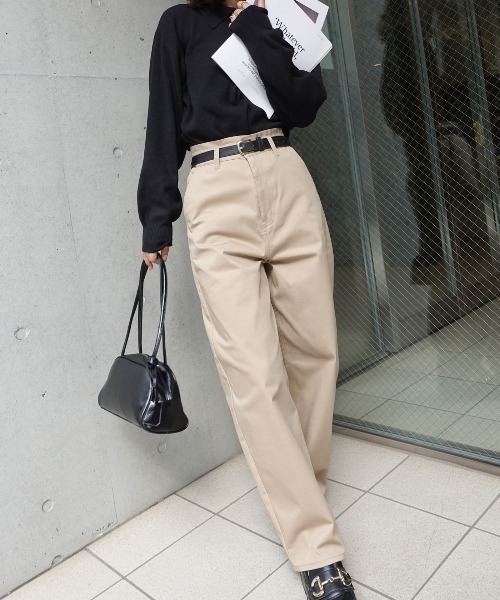 CORNERS（コーナーズ）の「ワイドエッグチノパンツ（チノパンツ・レディース・ライトベージュ/ブラック/ネイビー/チャコールグレー・マルチサイズ）」の3枚目の写真