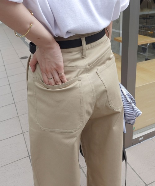 CORNERS（コーナーズ）の「ワイドエッグチノパンツ（チノパンツ・レディース・ライトベージュ/ブラック/ネイビー/チャコールグレー・マルチサイズ）」の5枚目の写真