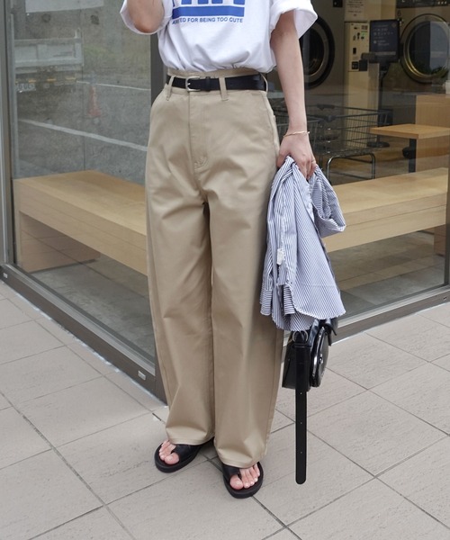 CORNERS（コーナーズ）の「ワイドエッグチノパンツ（チノパンツ・レディース・ライトベージュ/ブラック/ネイビー/チャコールグレー・マルチサイズ）」の12枚目の写真