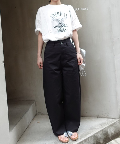 CORNERS（コーナーズ）の「ワイドエッグチノパンツ（チノパンツ・レディース・ライトベージュ/ブラック/ネイビー/チャコールグレー・マルチサイズ）」の13枚目の写真