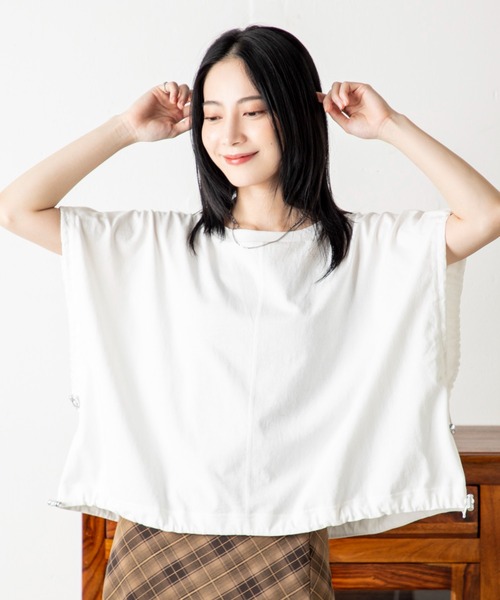 MILLION CARATS(ミリオンカラッツ)の「【シルエット自在】ドロストで旬バランスに!たった一枚で印象チェンジ!洒落感と体型カバーを叶える優秀マルチWAYトップス。アレンジ次第で印象自在。大人の毎日にちょうどいい1枚。(Tシャツ/カットソー・レディース・オフホワイト/ブラウン/ブラック・FREE)」の7枚目の写真