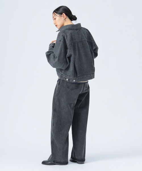 BEAMS HEART（ビームスハート）の「クロップド デニム ジャケット（デニムジャケット・レディース・ブラック/ブルー・FREE）」の3枚目の写真