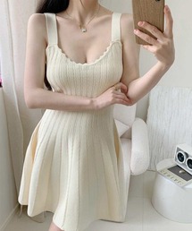 セール】襟付きスキッパーネック透かし編みノースリーブニット