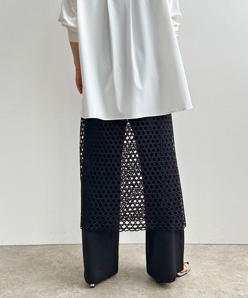 LHELBIE(レルビエ)の「レイヤードドッキングパンツ(その他パンツ・レディース・ベージュ/ブラック・M)」の9枚目の写真