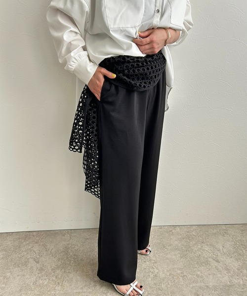 LHELBIE(レルビエ)の「レイヤードドッキングパンツ(その他パンツ・レディース・ベージュ/ブラック・M)」の12枚目の写真