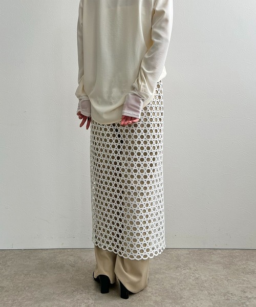 LHELBIE(レルビエ)の「レイヤードドッキングパンツ(その他パンツ・レディース・ベージュ/ブラック・M)」の22枚目の写真