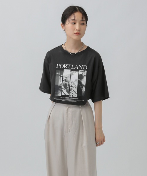 LEPSIM(レプシィム)の「アソートBIGフォトT 583578(Tシャツ/カットソー・レディース・チャコールグレー/オフホワイト/ホワイト/ブラウン・FREE)」の19枚目の写真