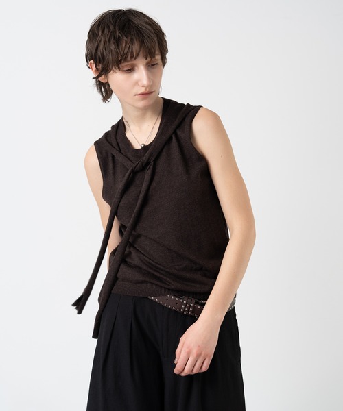 ELOOPS（イーループス）の「【ELOOPS】リボンデザイン ノースリーブニットトップス（ベスト・レディース・アイボリー/ブラウン・FREE）」の3枚目の写真