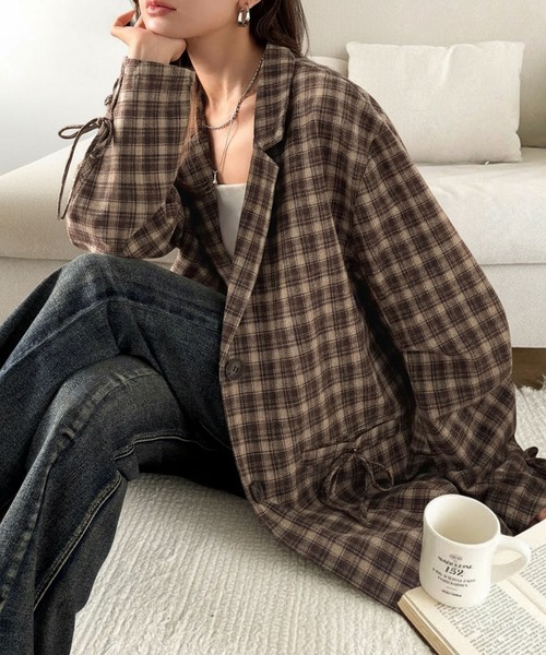 mily bilet(ミウィビレット)の「【mily bilet】今季大本命!お洒落映えリボン付き微起毛チェック柄テーラードジャケット(テーラードジャケット・レディース・チャコールグレー/ブラウン/ブラック・LARGE/X-LARGE/SMALL/MEDIUM)」の3枚目の写真