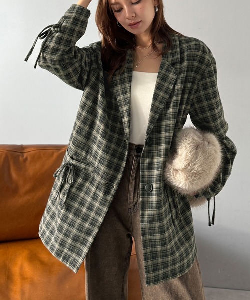 mily bilet(ミウィビレット)の「【mily bilet】今季大本命!お洒落映えリボン付き微起毛チェック柄テーラードジャケット(テーラードジャケット・レディース・チャコールグレー/ブラウン/ブラック・LARGE/X-LARGE/SMALL/MEDIUM)」の6枚目の写真