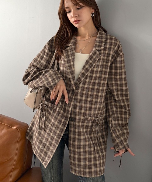 mily bilet(ミウィビレット)の「【mily bilet】今季大本命!お洒落映えリボン付き微起毛チェック柄テーラードジャケット(テーラードジャケット・レディース・チャコールグレー/ブラウン/ブラック・LARGE/X-LARGE/SMALL/MEDIUM)」の12枚目の写真