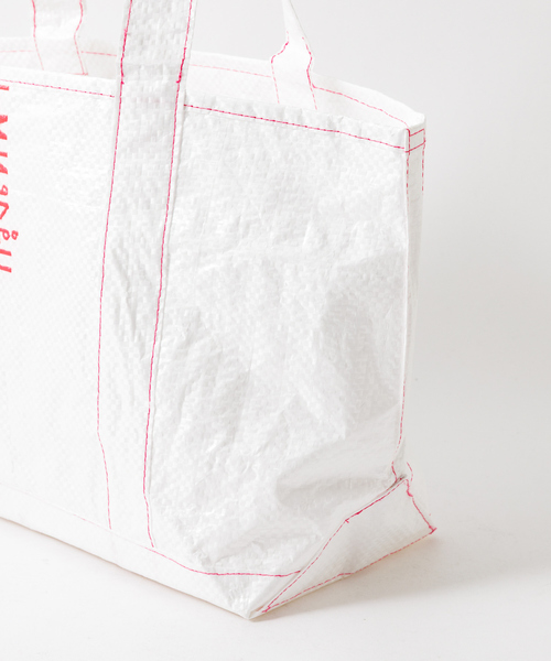 ABAHOUSE（アバハウス）の「【THAILAND MADE／タイランド メイド】チャーム付きトートバッグM/セメントバッグ/ユニセックス/TH-25-BG-02（トートバッグ・メンズ・ホワイト・フリー）」の7枚目の写真