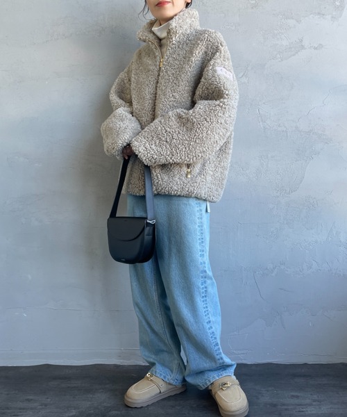 TATRAS（タトラス）の「[TATRAS/タトラス] LUELA シープ調ボアブルゾン【追加】（ブルゾン・レディース・ライトグレー/ブラック/アイボリー・2/1）」の9枚目の写真