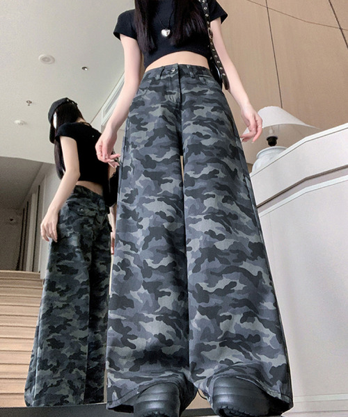 2ly2(トゥーリートゥー)の「大人のカモフラワイドパンツ(デニムパンツ・レディース・グレー・FREE)」の7枚目の写真