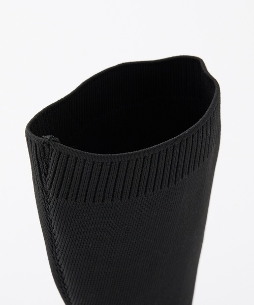 one after another NICE CLAUP（ワンアフターアナザーナイスクラップ）の「ソックスローファーブーツ（ブーツ・レディース・アイボリー/ブラック・M/S/L）」の9枚目の写真