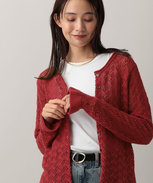 GLOBAL WORK(グローバルワーク)の「MATINEE LINE/透かし編みクルーカーディガン/580806(カーディガン/ボレロ・レディース・レッド/ブラック/チャコールグレー・MEDIUM/LARGE)」の3枚目の写真