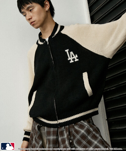 MLB（メジャーリーグベースボール）の「MLB/メジャーリーグベースボール 別注 ZIP KNIT CARDIGANT/ジップニットカーディガン(限定展開)（カーディガン/ボレロ・メンズ・ネイビー/ブラック/ブラウン・LARGE/MEDIUM/SMALL）」の21枚目の写真