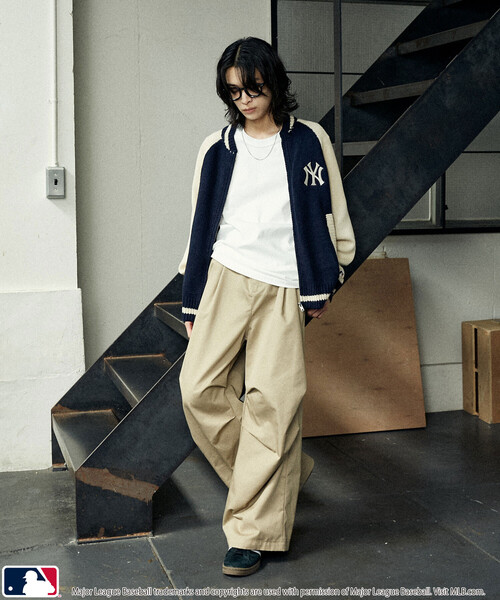 MLB（メジャーリーグベースボール）の「MLB/メジャーリーグベースボール 別注 ZIP KNIT CARDIGANT/ジップニットカーディガン(限定展開)（カーディガン/ボレロ・メンズ・ネイビー/ブラック/ブラウン・LARGE/MEDIUM/SMALL）」の5枚目の写真