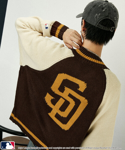 MLB（メジャーリーグベースボール）の「MLB/メジャーリーグベースボール 別注 ZIP KNIT CARDIGANT/ジップニットカーディガン(限定展開)（カーディガン/ボレロ・メンズ・ネイビー/ブラック/ブラウン・LARGE/MEDIUM/SMALL）」の13枚目の写真