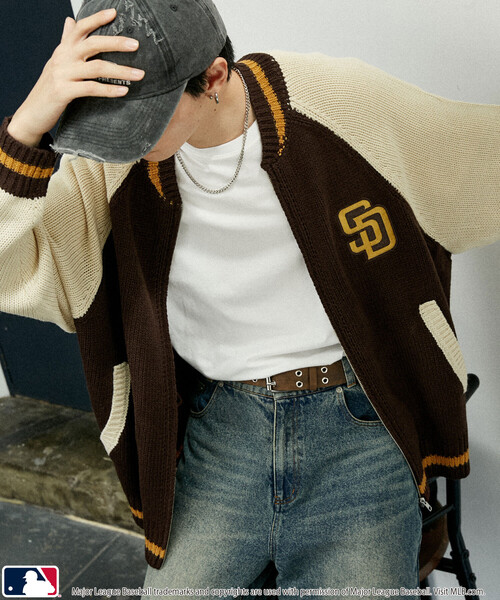 MLB（メジャーリーグベースボール）の「MLB/メジャーリーグベースボール 別注 ZIP KNIT CARDIGANT/ジップニットカーディガン(限定展開)（カーディガン/ボレロ・メンズ・ネイビー/ブラック/ブラウン・LARGE/MEDIUM/SMALL）」の17枚目の写真