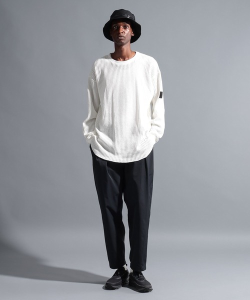 NUMERALS（ヌメラルズ）の「【NUMERALS】サーマルクルー（Tシャツ/カットソー・メンズ・オフホワイト/ブラック/オレンジ/ネイビー・MEDIUM/LARGE）」の7枚目の写真