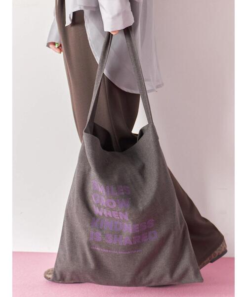 Samansa Mos2 blue（サマンサモスモスブルー）の「フロッキーロゴトート（ハンドバッグ・レディース・チャコールグレー/ブラウン/ライトベージュ・F）」の15枚目の写真