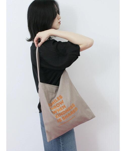 Samansa Mos2 blue（サマンサモスモスブルー）の「フロッキーロゴトート（ハンドバッグ・レディース・チャコールグレー/ブラウン/ライトベージュ・F）」の20枚目の写真