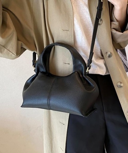 AMELY（エミリー）の「ギャザーハンドル 2wayショルダーバッグ（ハンドバッグ・レディース・ブラック/アイボリー/キャメル/ライトグレー・フリー）」の7枚目の写真