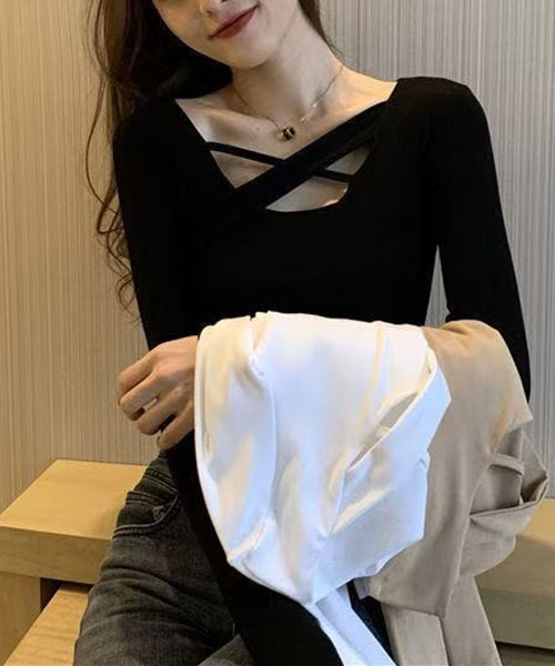 gossip!ロサンゼルス(ゴシップロサンゼルス)の「クロスデザイン タイトフィットトップス(Tシャツ/カットソー・レディース・ブラウン/ホワイト/ブラック・M/S)」の9枚目の写真