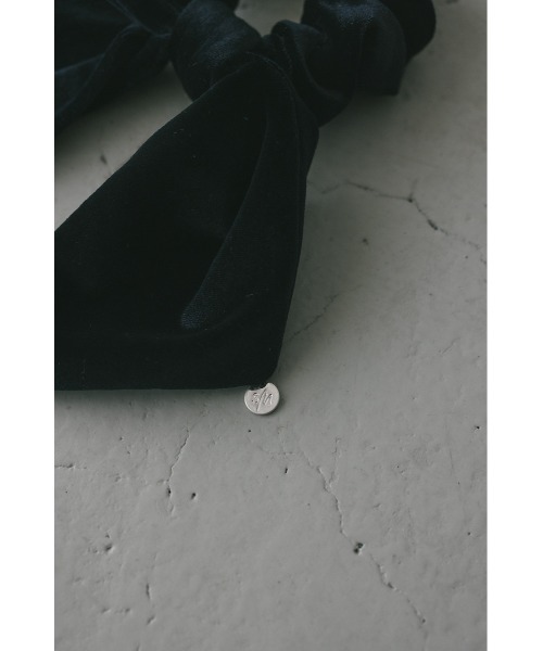 STYLEMIXER（スタイルミキサー）の「【大人気】ベロアリボンシュシュ（シュシュ・レディース・ブラック/グレー・FREE）」の7枚目の写真