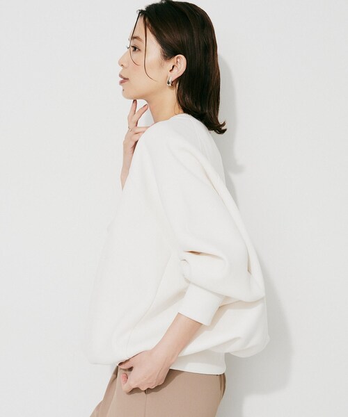 UNTITLED(アンタイトル)の「【upper hights】THE BROOKE 3D プルオーバーカットソー(Tシャツ/カットソー・レディース・アイボリー/グレー・02)」の18枚目の写真
