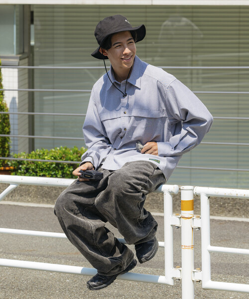 Foxfire（フォックスファイヤー）の「Foxfire/フォックスファイヤー 別注 オックスフォード クロップド フィッシングポケット ロングスリーブシャツ（シャツ/ブラウス・メンズ・その他13/ライトグレー/ブルー・LARGE/MEDIUM）」の7枚目の写真