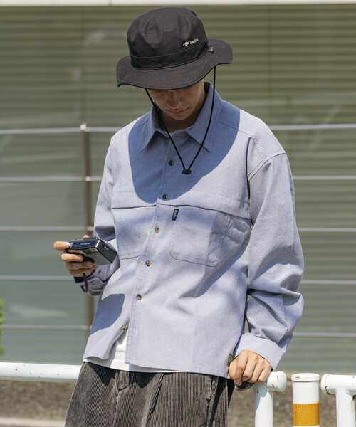 Foxfire（フォックスファイヤー）の「Foxfire/フォックスファイヤー 別注 オックスフォード クロップド フィッシングポケット ロングスリーブシャツ（シャツ/ブラウス・メンズ・その他13/ライトグレー/ブルー・LARGE/MEDIUM）」の10枚目の写真