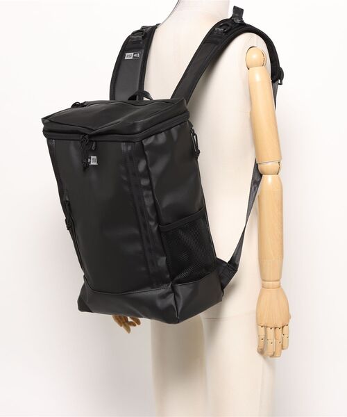 NEW ERA（ニューエラ）の「【NEW ERA/ニューエラ】BOX PACK MEDIUM TPU（バックパック/リュック・メンズ・ブラック・FREE）」の5枚目の写真