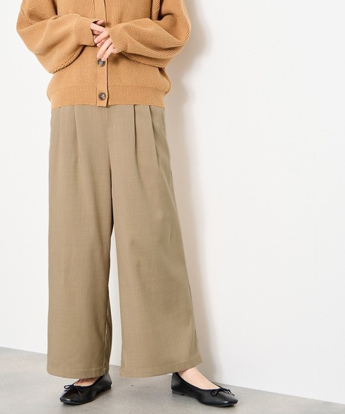 Mac-House(マックハウス)の「Idnes サイドバックルクロップドパンツ(その他パンツ・レディース・ブラック/ブルー/ベージュ・M/L)」の2枚目の写真