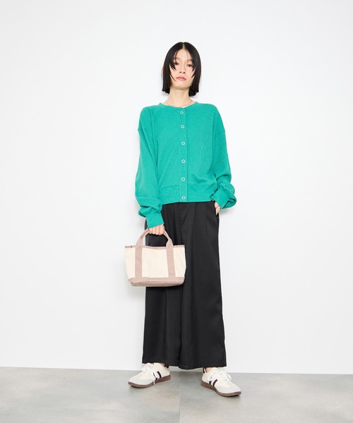 Mac-House(マックハウス)の「Idnes サイドバックルクロップドパンツ(その他パンツ・レディース・ブラック/ブルー/ベージュ・M/L)」の19枚目の写真
