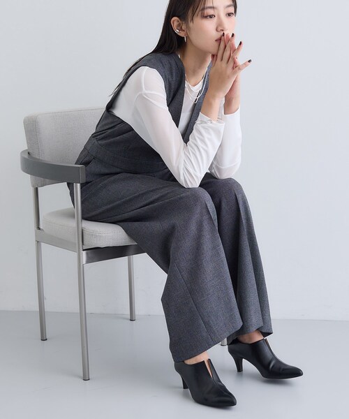INDIVI(インディヴィ)の「【トレンド/スタイルアップ】ストレッチコンビネゾン(サロペット/オーバーオール・レディース・ブラック/グレー系その他4・40/38/36/05/15 /13)」の3枚目の写真