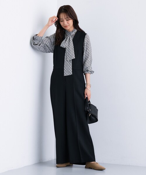 INDIVI(インディヴィ)の「【トレンド/スタイルアップ】ストレッチコンビネゾン(サロペット/オーバーオール・レディース・ブラック/グレー系その他4・40/38/36/05/15 /13)」の6枚目の写真