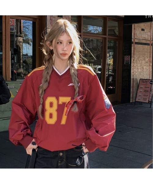 Ritzy(リッツィー)の「Ⅴネック 胸元プリント 運動型スウェット(スウェット・レディース・ブルー/レッド・FREE)」の8枚目の写真