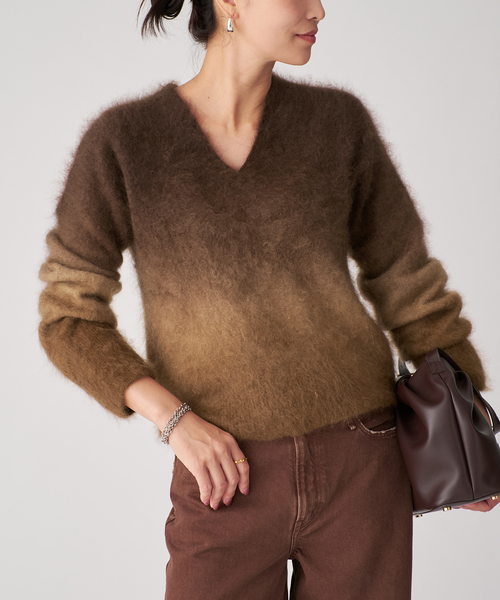 ENRICA エンリカ Vネックプルオーバー Gradation KNIT241（ニット