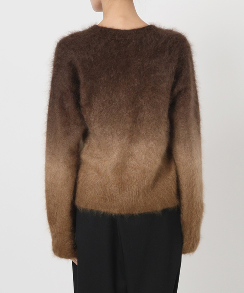 enrica(エンリカ)の「ENRICA エンリカ Vネックプルオーバー Gradation KNIT241(ニット/セーター・レディース・キャメル・FREE)」の11枚目の写真