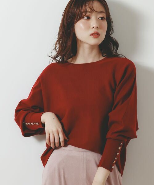 le.coeur blanc(ルクールブラン)の「《手洗い可能》ジュエリーボタンスリーブニット(ニット/セーター・レディース・アイボリー/グレー/レッド系その他/ダークブラウン/ライトグレー/ブラック/イエロー・38)」の7枚目の写真